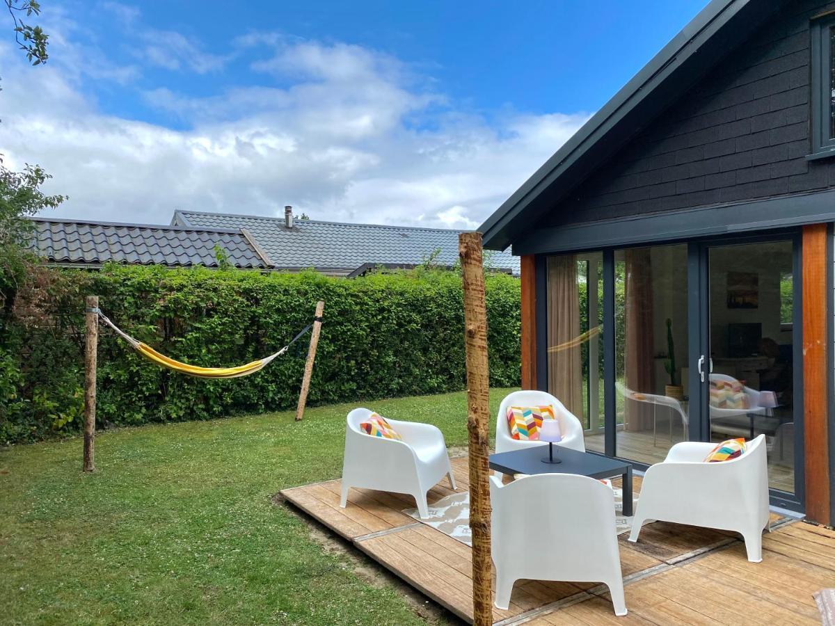 Oosterschelde Lodge Met Veel Privacy En Dicht Bij Het Water Scherpenisse Luaran gambar